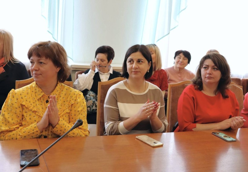 Цифрові пристрої для освітян: для 55 дитсадків Києва, Бучі та Броварів передано ноутбуки