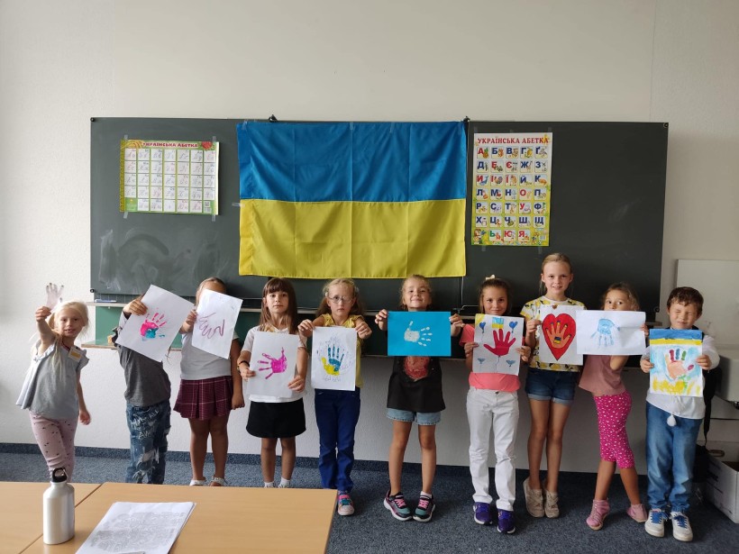 Українська школа в Женеві відкрила двері для понад 200 дітей та освітян