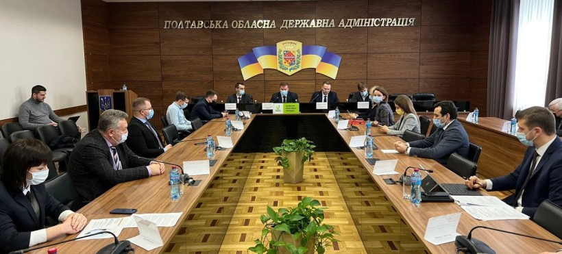 У Полтаві відбулась нарада з питання підвищення рівня заробітних плат медичних працівників закладів освіти