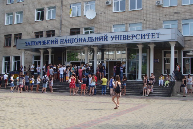 На початок вступної кампанії до ЗНУ було подано майже 2 700 заяв