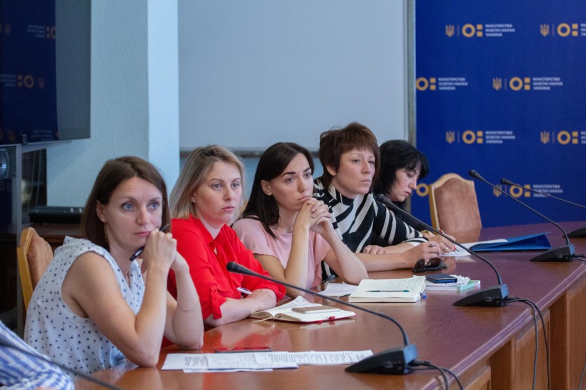МОН спільно з трьома міністерствами розроблять програму дій з антибулінгу в сфері освіти