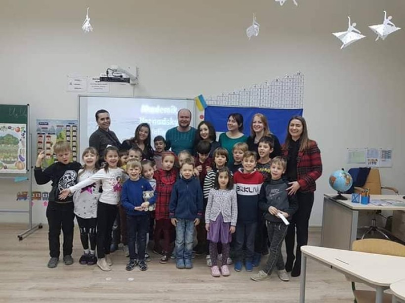 30 шкіл у 9 містах – учасники українських антарктичних експедицій зустрілися з усіма переможцями конкурсу «Запроси полярника до себе!»
