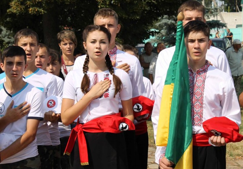 Нащадки козаків розпочали змагання у гетьманському Батурині на Чернігівщині