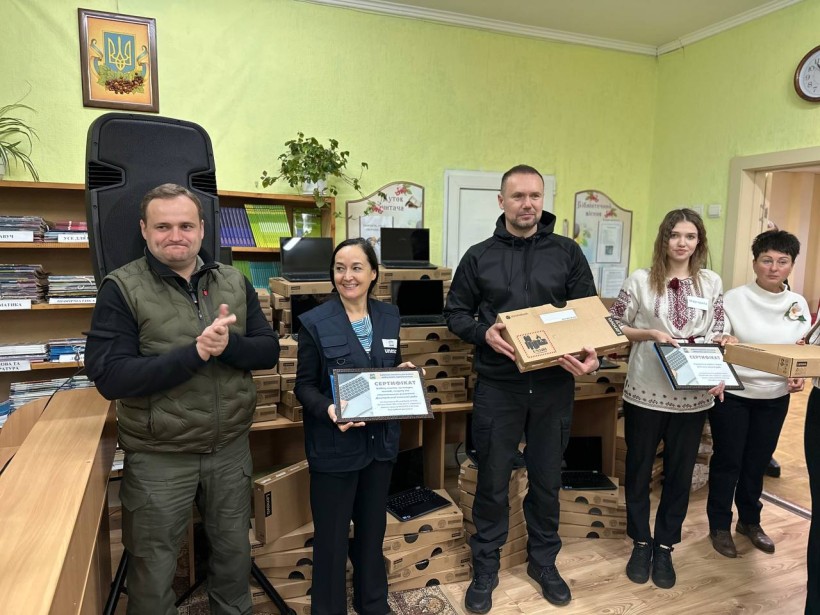 Цифрові девайси для освіти: понад 39 тис. ноутбуків передано в області за підтримки Google та ЮНЕСКО