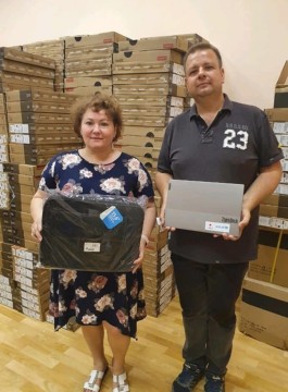 Педагоги Миколаївщини отримали майже 600 ноутбуків від ЮНІСЕФ