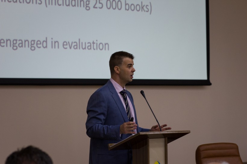 Підключення вишів до Scopus і Web of Science відкриває не тільки доступ до найбільш авторитетних баз даних, а й низку інших корисних ініціатив – очільник директорату Дмитро Чеберкус
