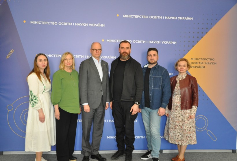 Міністр освіти і науки України Оксен Лісовий провів зустріч із Надзвичайним і Повноважним Послом Фінляндії в Україні Яакко Лехтовіртою