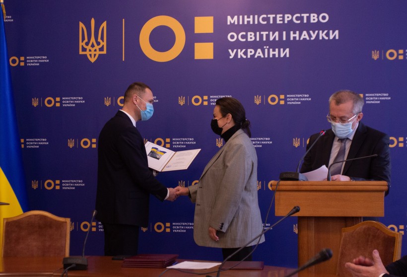 Сергій Шкарлет вручив нагороди лауреатам Премії Кабінету Міністрів України за розроблення і впровадження інноваційних технологій
