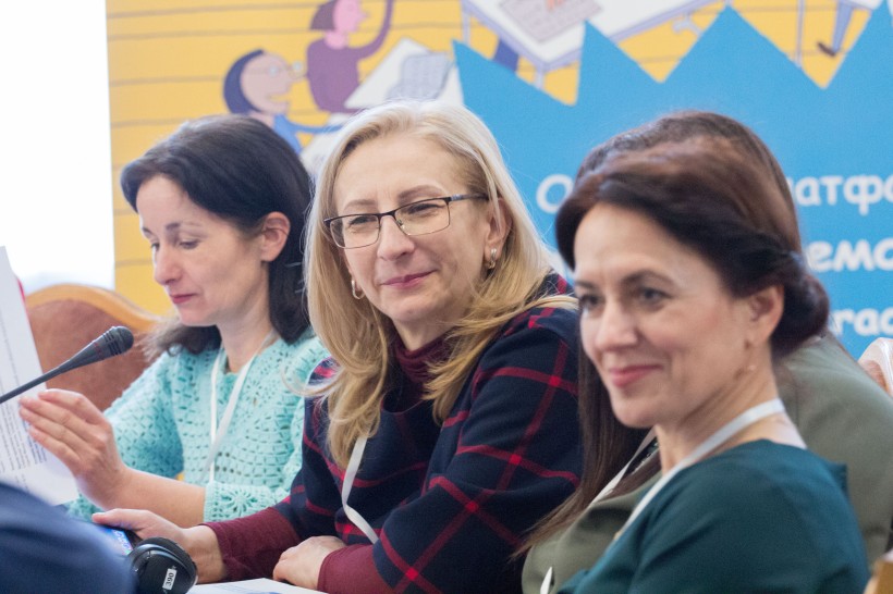 “Освітяни отримали ще одну якісну відкриту платформу, де є інструменти для розвитку громадянської освіти”, - заступник Міністра Павло Хобзей на презентації сайту “Живемо в демократії”