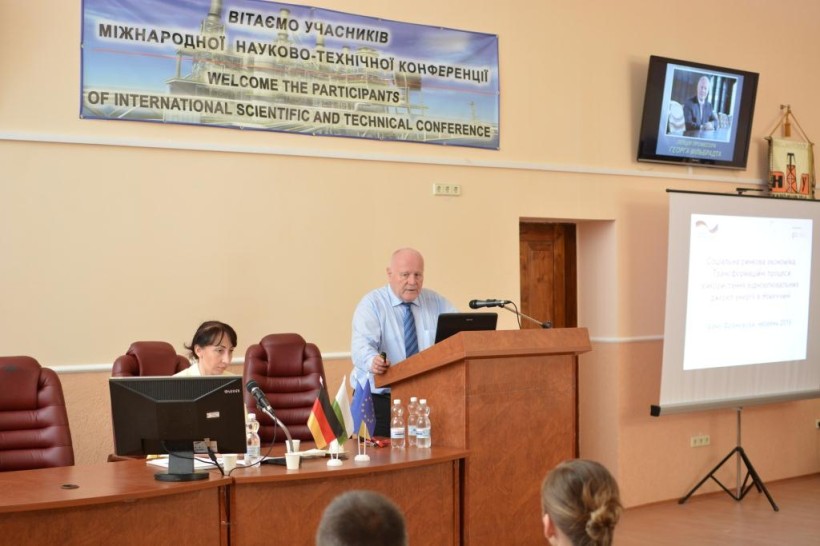 Німецький професор-економіст ознайомив викладачів і студентів ІФНТУНГ з досвідом Німеччини у сфері енергетики та економіки