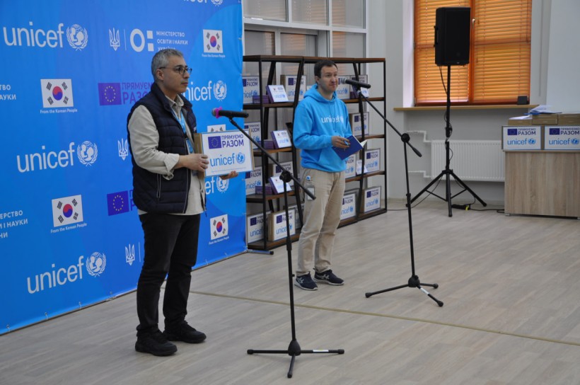 With the support of the EU and the Republic of Korea, UNICEF Granted 10,000 tablets and laptops to Ukrainian schoolchildren