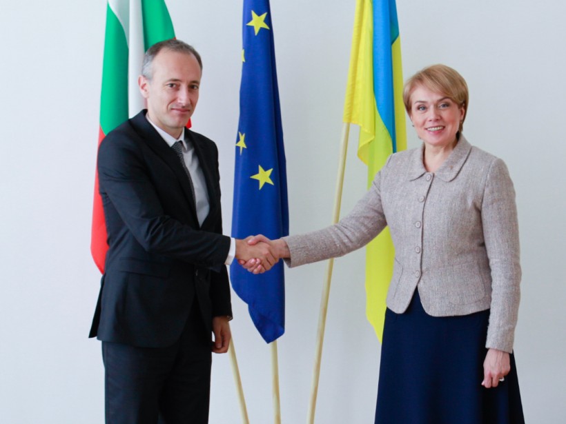 МОН разом з Міністерством освіти Болгарії працюватиме над підручниками, програмами та підготовкою вчителів для шкіл, де вивчають болгарську, - домовленість Міністрів