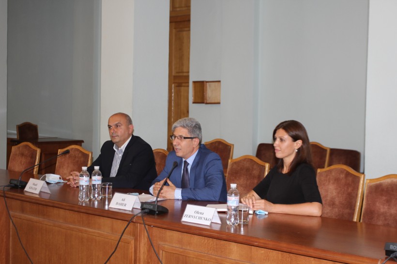 Академічна мобільність, спрощення процедури взаємного визнання документів, розширення кількості квот на навчання в українських вишах — в МОН відбулась зустріч із Послом  Республіки Ліван