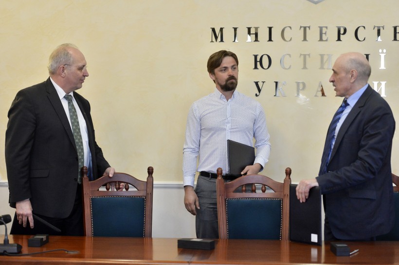 МОН поширюватиме знання про права людини - підписано тристоронній Меморандум з Мін'юстом та Гельсінською спілкою