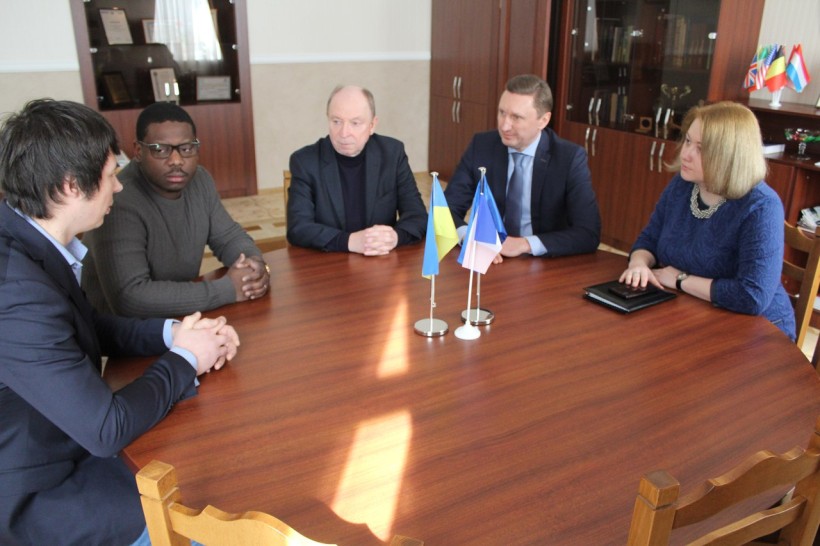 Представник місії ЮНЕСКО високо оцінив здобутки Полтавського відділення МАН