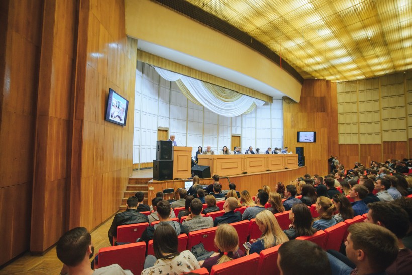 Базове фінансування вишів на науку дозволить їм будувати довгострокову дослідницьку політику - заступник Міністра Максим Стріха під час конференції в МДУ