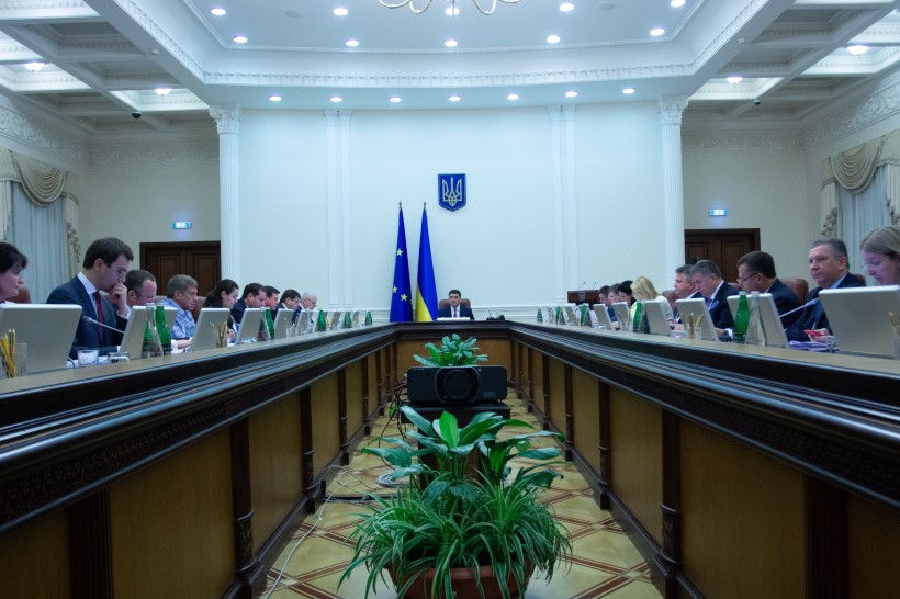 Уряд створив Національний фонд досліджень, який даватиме гранти на науку з 2019 року