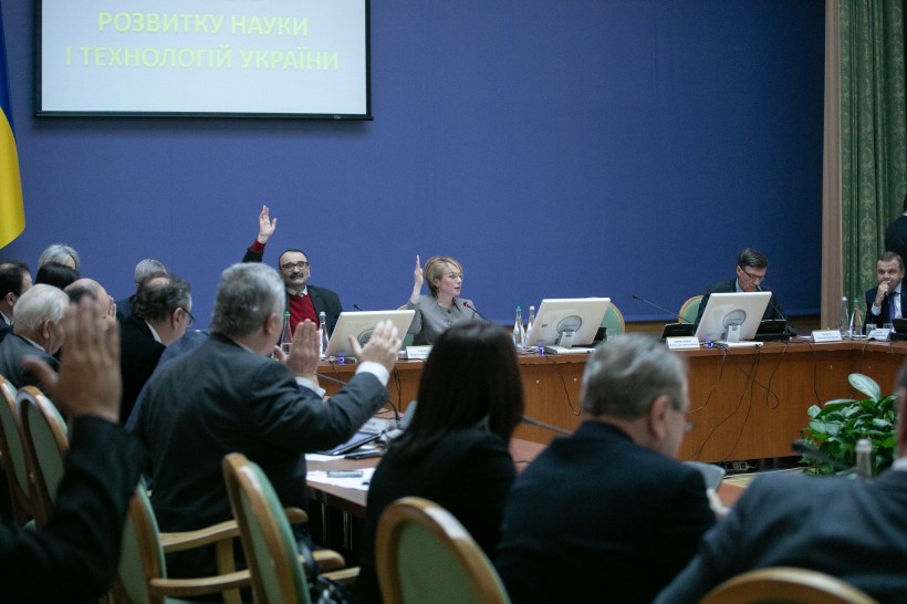МОН підготує проекти рішень Уряду, які пришвидшать старт роботи Нацфонду досліджень – підсумок 2-ї Нацради розвитку науки і технологій