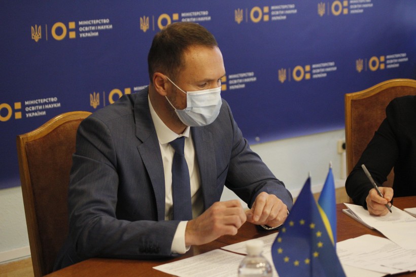 Очільник МОН Сергій Шкарлет під час зустрічі з Послом ЄС в Україні Матті Маасікасом підтвердив незмінність курсу реформ