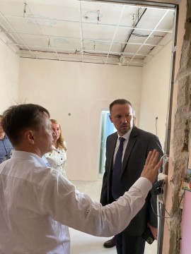 Якісна дошкільна освіта є пріоритетним напрямом у діяльності МОН, – Сергій Шкарлет під час відвідування ясел-садка № 32 «Дивосвіт» у Маріуполі