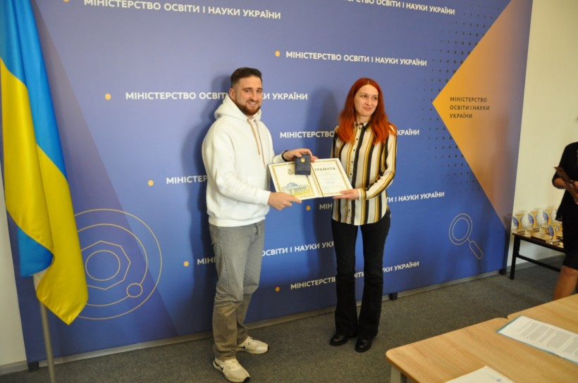 Учитель року — у МОН нагородили переможців і лауреатів конкурсу