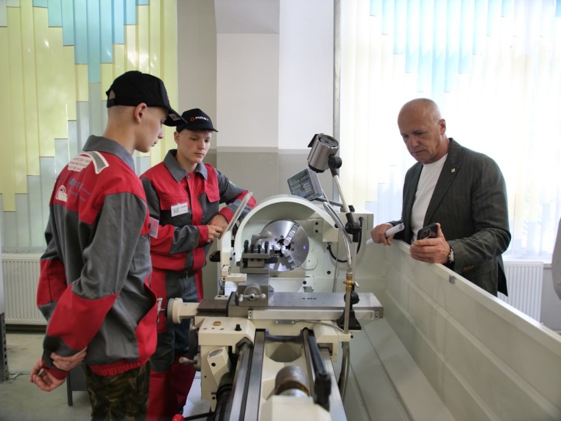 Понад $800 млн міжнародної підтримки освіти: підсумки співпраці з партнерами у 2025 році