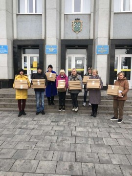 Закладам освіти Житомирщини передали майже 3 тис. ноутбуків