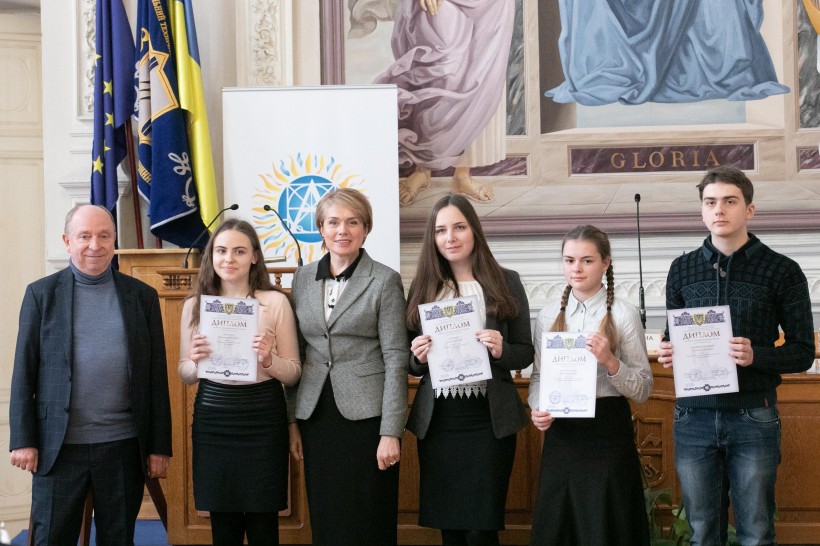 Міністр занепокоєна, що молоде покоління втрачає наполегливість і терпіння – з виступу Лілії Гриневич перед лауреатами стипендії Президента України