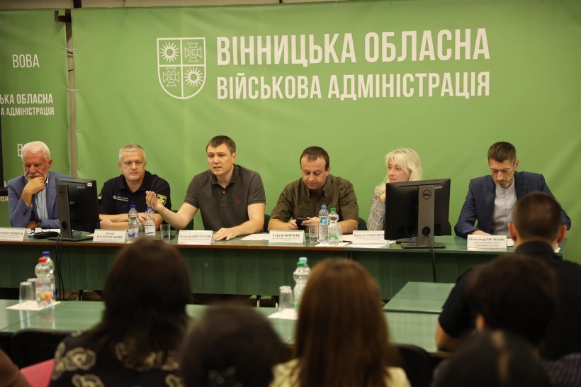 Заступник Міністра Олексій Шкуратов ознайомився зі станом готовності закладів освіти Вінниччини до нового навчального року