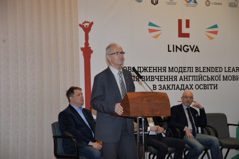 Школярі Києва вивчатимуть англійську за новітнім форматом