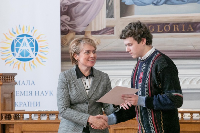 Міністр занепокоєна, що молоде покоління втрачає наполегливість і терпіння – з виступу Лілії Гриневич перед лауреатами стипендії Президента України