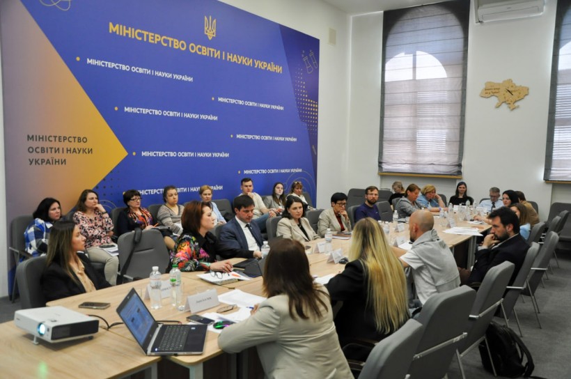 МОН провело нараду з фінансово-економічних питань реформи шкільного харчування