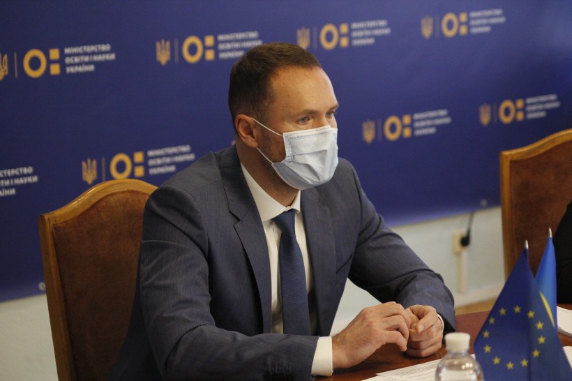 Очільник МОН Сергій Шкарлет під час зустрічі з Послом ЄС в Україні Матті Маасікасом підтвердив незмінність курсу реформ