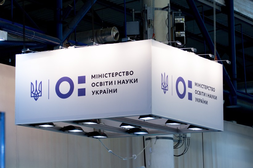 Безпілотники, смартфарба, наносупутник - українські науковці представляють свої розробки на форумі Innovation market