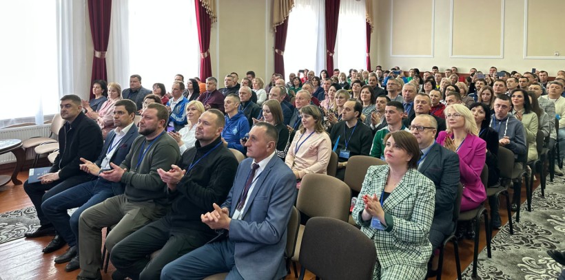 Здорова Україна: за участю Сергія Шкарлета розпочався обласний активний форум у Тернополі