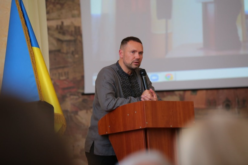 Ніхто не має права забрати в української молоді освіту, – Сергій Шкарлет