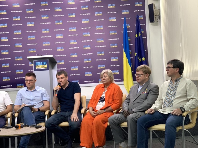 Відбулася презентація проєкту «Діалоги про війну»