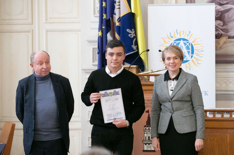 Міністр занепокоєна, що молоде покоління втрачає наполегливість і терпіння – з виступу Лілії Гриневич перед лауреатами стипендії Президента України