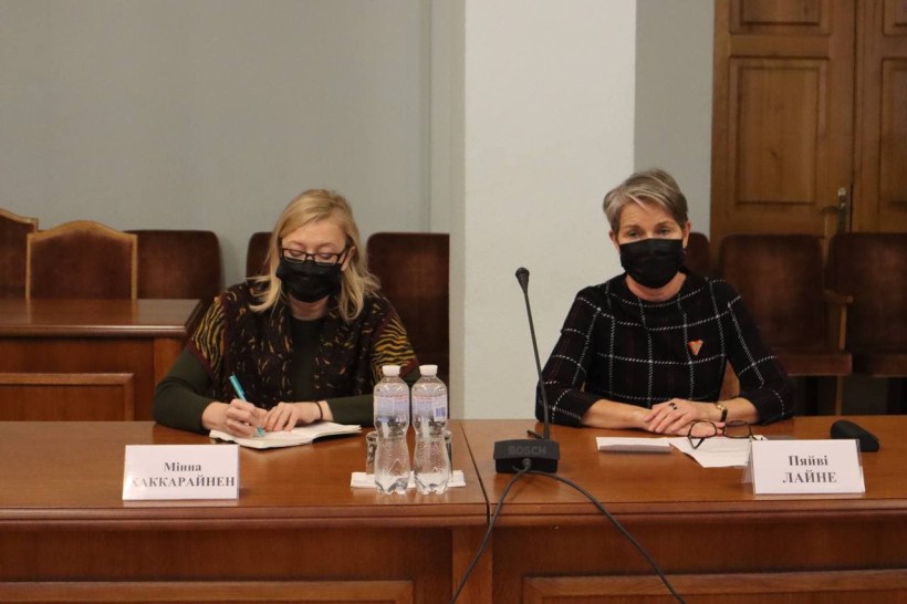 Фінська підтримка реформи української школи: Сергій Шкарлет зустрівся з Надзвичайним і Повноважним Послом Фінляндської Республіки в Україні пані Пяйві Лайне