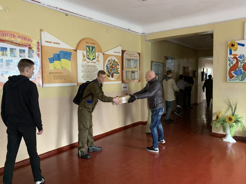 Цифрові девайси для освіти: понад 16 тис. ноутбуків передано в області за підтримки Google та ЮНЕСКО
