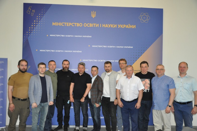 Відбулася нарада Оксена Лісового з народними депутатами України щодо внутрішньо переміщених осіб