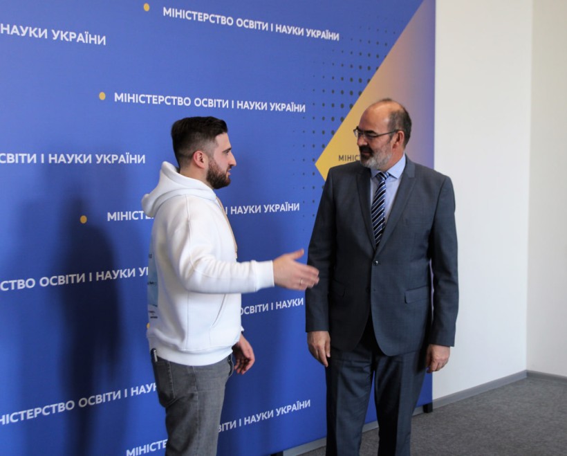 Євген Кудрявець обговорив питання двосторонньої співпраці в галузі освіти і науки з послом ПАР в Україні