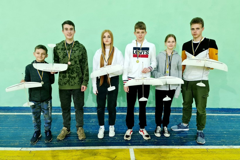 Відбулися Всеукраїнські змагання учнівської молоді з авіамодельного спорту