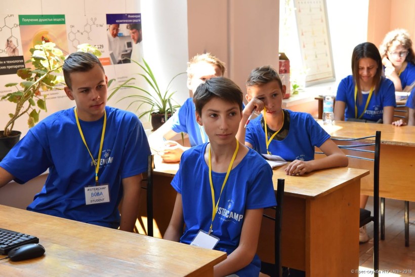 У ХПІ стартував STEMCamp School, учасниками якого стали близько 100 школярів