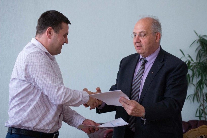 Нові освітні програми, розбудова мережі НПЦ з будівельних професій та створення окремого порталу для комунікацій - підписано Меморандум з “Сініат”