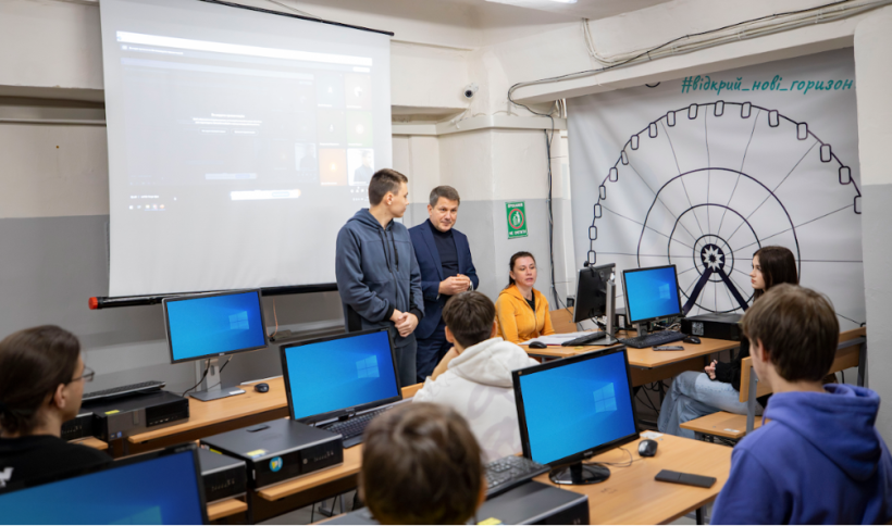 Студенти ХНУРЕ почали навчання на базі новітньої віртуальної освітньо-наукової платформи
