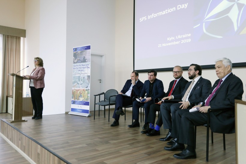 Українські науковці є співкерівниками в 25 наукових проєктах НАТО – вони шукають рішення в гуманітарному розмінуванні, телемедицині, протидії тероризму