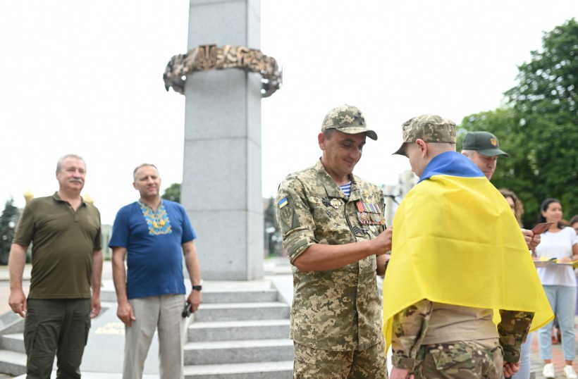 Найкращим знавцям дисципліни «Захист України» вручили обласні почесні відзнаки