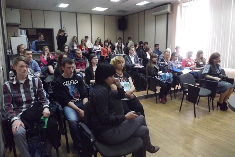В ЖДТУ молоді науковці обговорили екологічний розвиток країни в рамках євроінтеграції