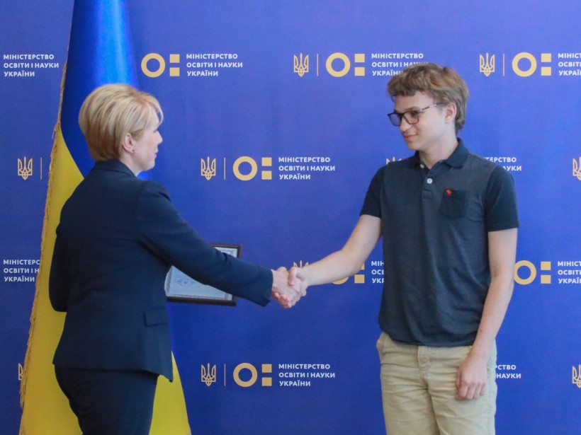 У МОН нагородили математиків, які на Міжнародній олімпіаді посіли 4 місце